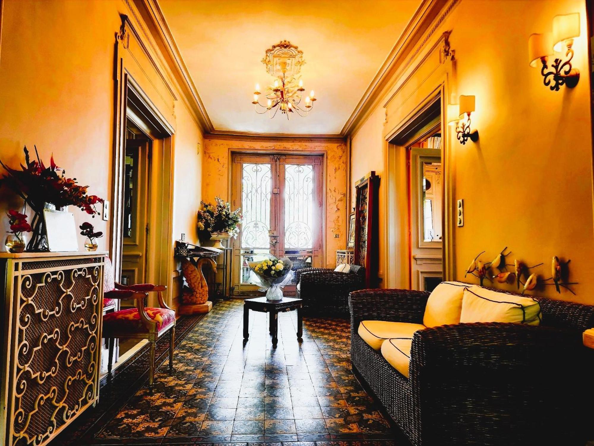 Villa Castel Maison-Table D'Hotes & Jardin-Refuge De Biodiversite Rillieux-la-Pape 外观 照片