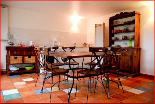 Villa Castel Maison-Table D'Hotes & Jardin-Refuge De Biodiversite Rillieux-la-Pape 外观 照片