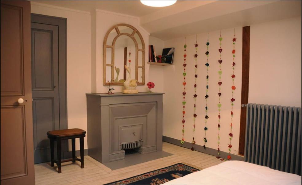 Villa Castel Maison-Table D'Hotes & Jardin-Refuge De Biodiversite Rillieux-la-Pape 外观 照片