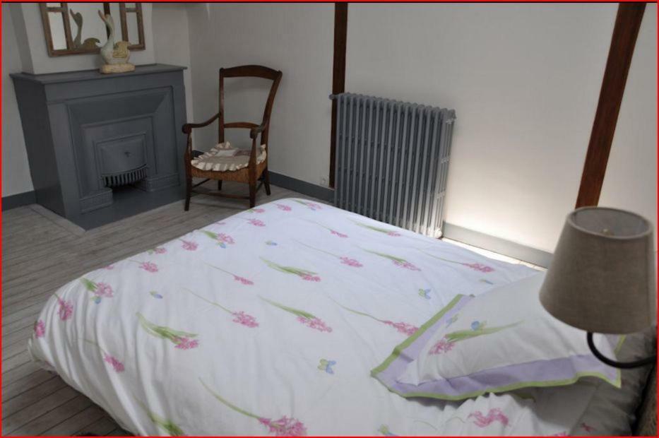 Villa Castel Maison-Table D'Hotes & Jardin-Refuge De Biodiversite Rillieux-la-Pape 外观 照片